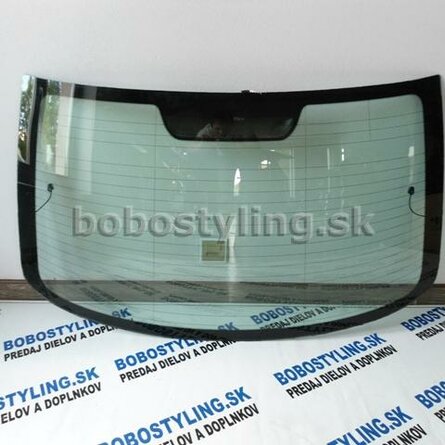 E90 zadné sklo vyhrievané+svetlo 51317138639 130€