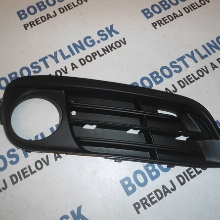 F10 LCI pravá krytka hmlovky 51117342412 50,60€