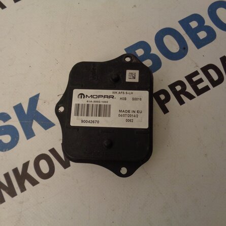 Cherokee ľavý modul svetla 90042670 80€