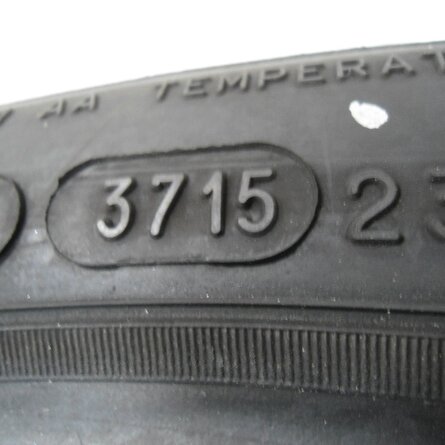 DOT3715, Cena za pár 180€