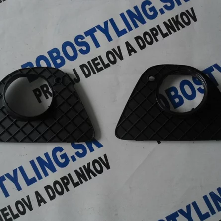 E46 coupe FL rámiky na hmlovky 51117147525 32,46€/ks