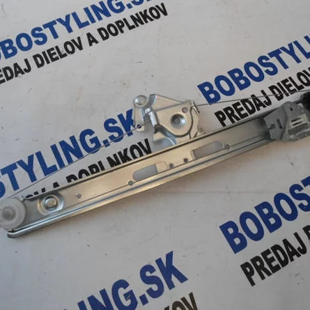 E46 zadná pravá sťahovačka 51358212100 46€