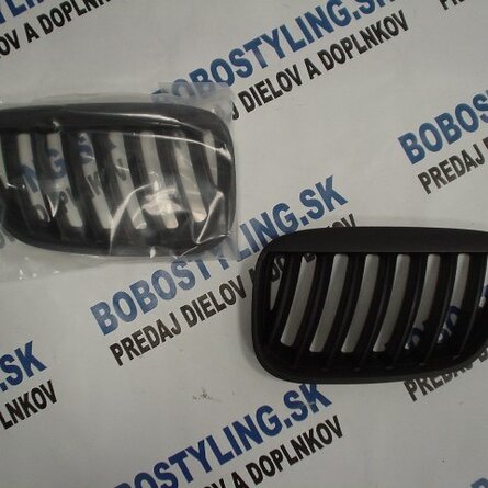 E53 04‘-06‘ black M6 look 88€/pár