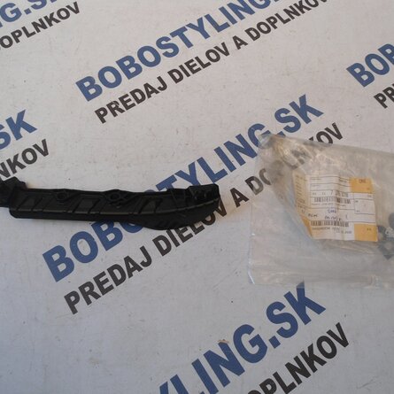 E60 LCI pravý držiak nárazníku 51117178078 11,89€