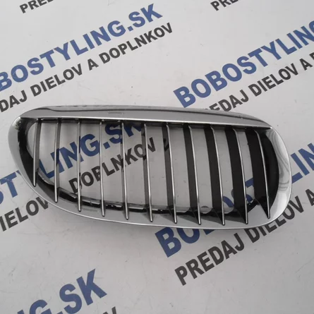 E63/E64 pravý grill 51137077932 45€