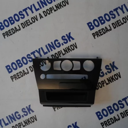 E63 stredová konzola PIANO 66€