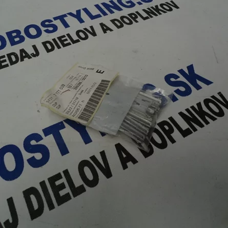 E70 spona lišty čelného okna