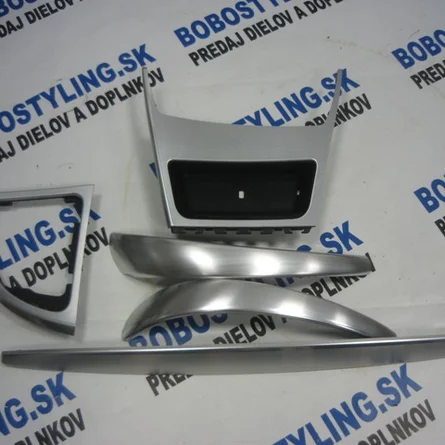 E81 SATIN CHROME dekor 199,95€