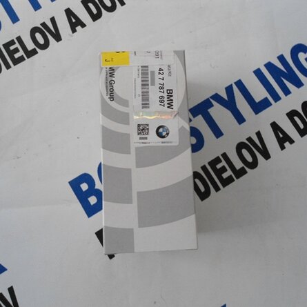 E83 olejový filter 2.0d 11427787697 18€