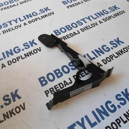 E83 spodný ľavý držiak 51753449187 65,76€
