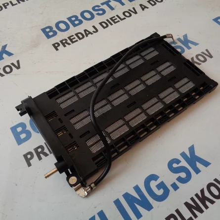 E84 radiátor kúrenia 64119194595 95€