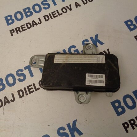 E85 pravý dverový airbag 35€