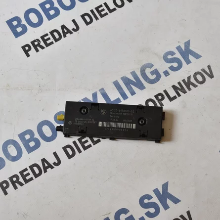 E87 anténny zosilovač 65206958900 80€