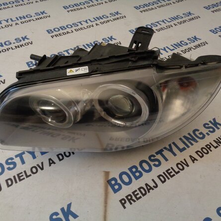 E87 LCI Bi-xenón 63117181290 280€