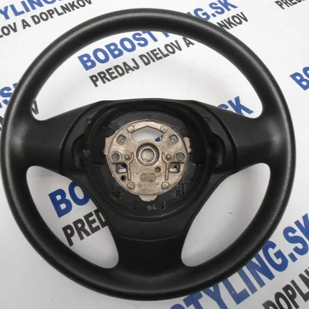 E87 sériový klasik 75% stav volantu 65€