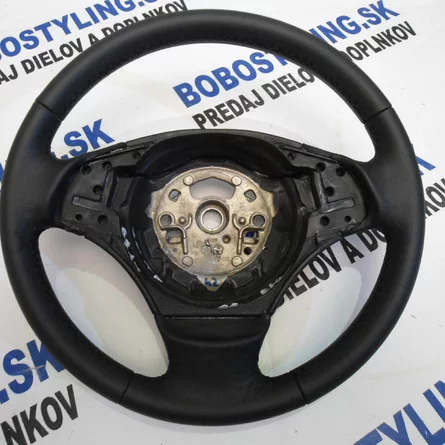 E90 Hladká čierna + čierna niť (28E90HCCN) 97,50€