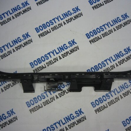 E90 zadný držiak nárazníku 51127058522 113,14€