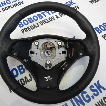 E90BSP Perfora + hladká čierna + čierna niť (35E90BSPPCHCN) 112,50€