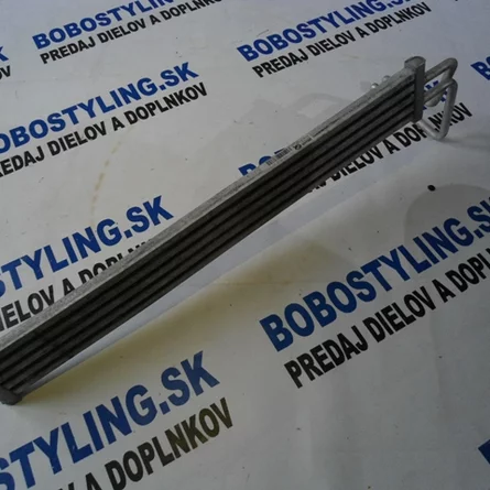 F01 chladič oleja 17117570100 89€