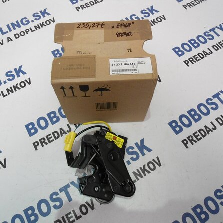 F06 ľavý zámok kapoty 51237184441 288,81€