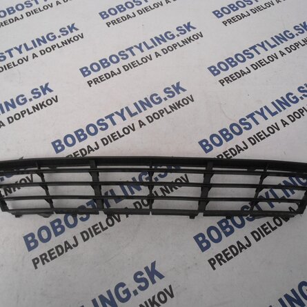 F07 LCI prendá mriežka nár. 51117331666 32,41€