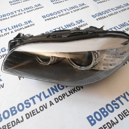 F10 Ľavý dynamic Bi-Xenon 7203251 525€