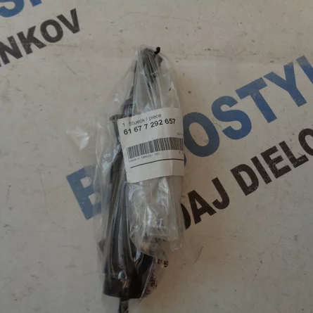 F15 ľavý ostrekovač svetla 61677292657 84,44€