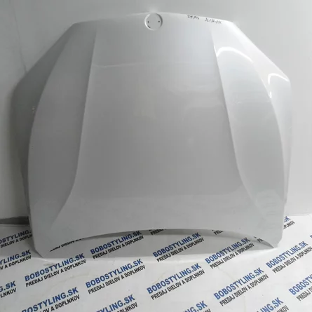 F15 predná kapota 41007381758 610€