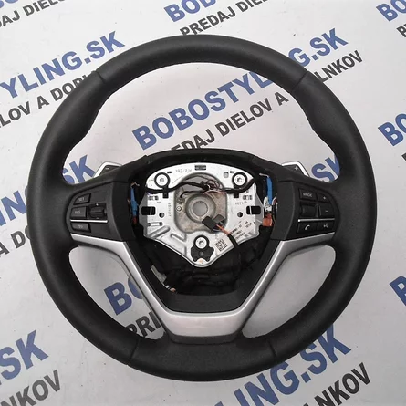 F16 Hladká čierna + čierna niť 185€