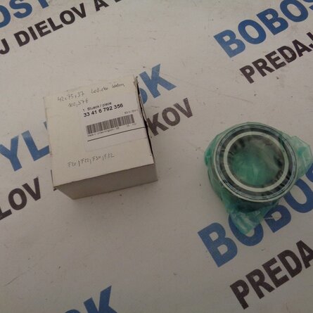 F20 zadné ložisko kolesa 33416792356 100,04€