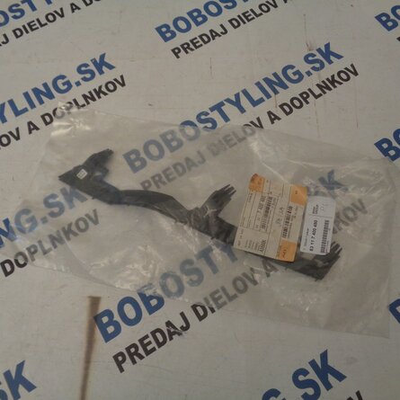 F30 držiak pod svetlo pravý 63117400480 56,16€