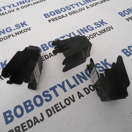 F30 kryt zámku 51647308803 27,39€/ks