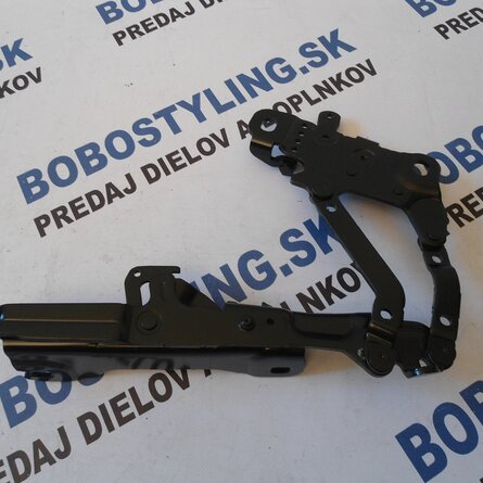 F30 pravý pánt kapoty 41617286344 92,53€