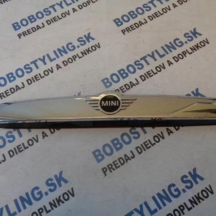 F60 zadná lišta kufru 51137391244 50€
