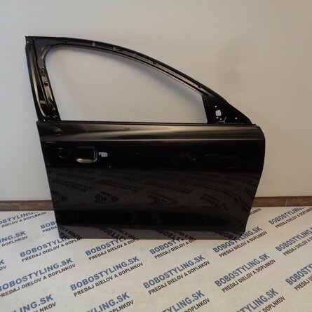Focus MK4 pravé dvere JX7B-A21724-AF 220€