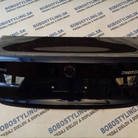 G20 kufor 41007455942 300€