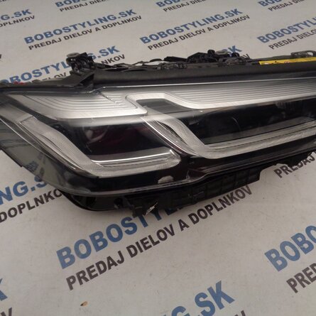 G30 LCI pravý Full led 5A388C8 770€