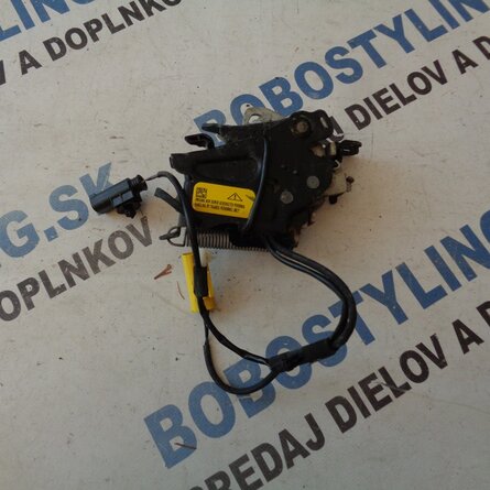 G30 zámok kapoty Ľ 51237347410 137€