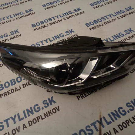 i30 svetlo pravé 92102-G4510 210€