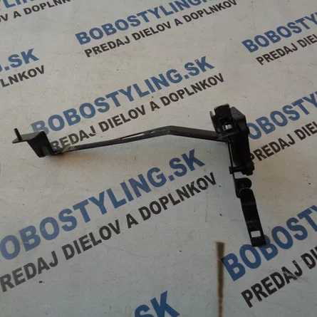Mustang Ľavý držiak radaru JR3T-9G853-AF 145€