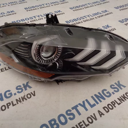 Mustang pravý 18-24 LED JR3B-13005-B 720€