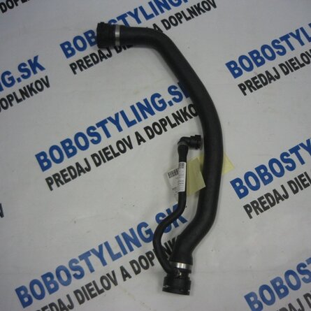 Pre tento model BMW rôzne hadice vody od 16,66€