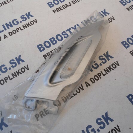 R60 bočná smerovka komplet 51139804609 72€