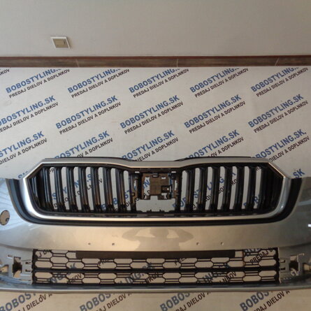 Škoda Octavia 4 nárazník 5E3807221 245€