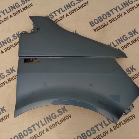 T6 pravý blatník 7E0821102 145€