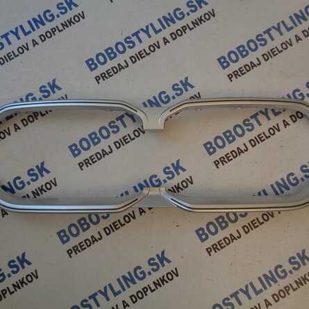 U10 ICON grill matt 51135A35BB0 205€