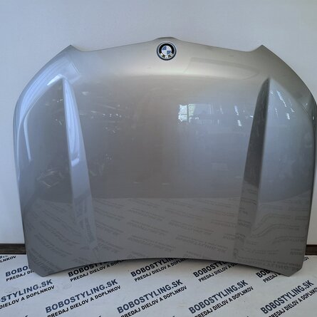 U11 predná kapota 9629102 450€